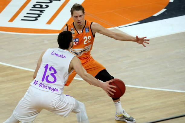 全场格伊完 全场格伊完