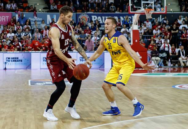 员保持状态 员保持状态