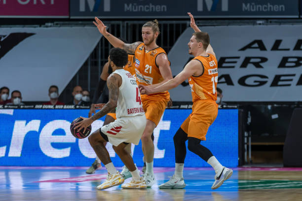 了坚实的基 了坚实的基