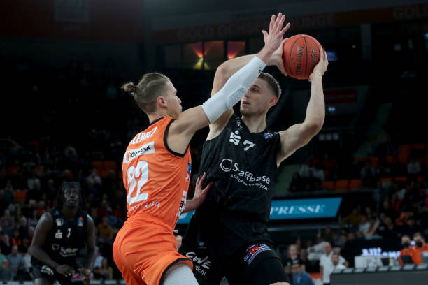 特别是下半 特别是下半